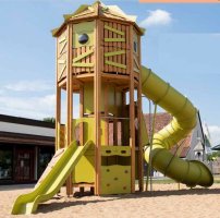 Large wooden play facilities_2